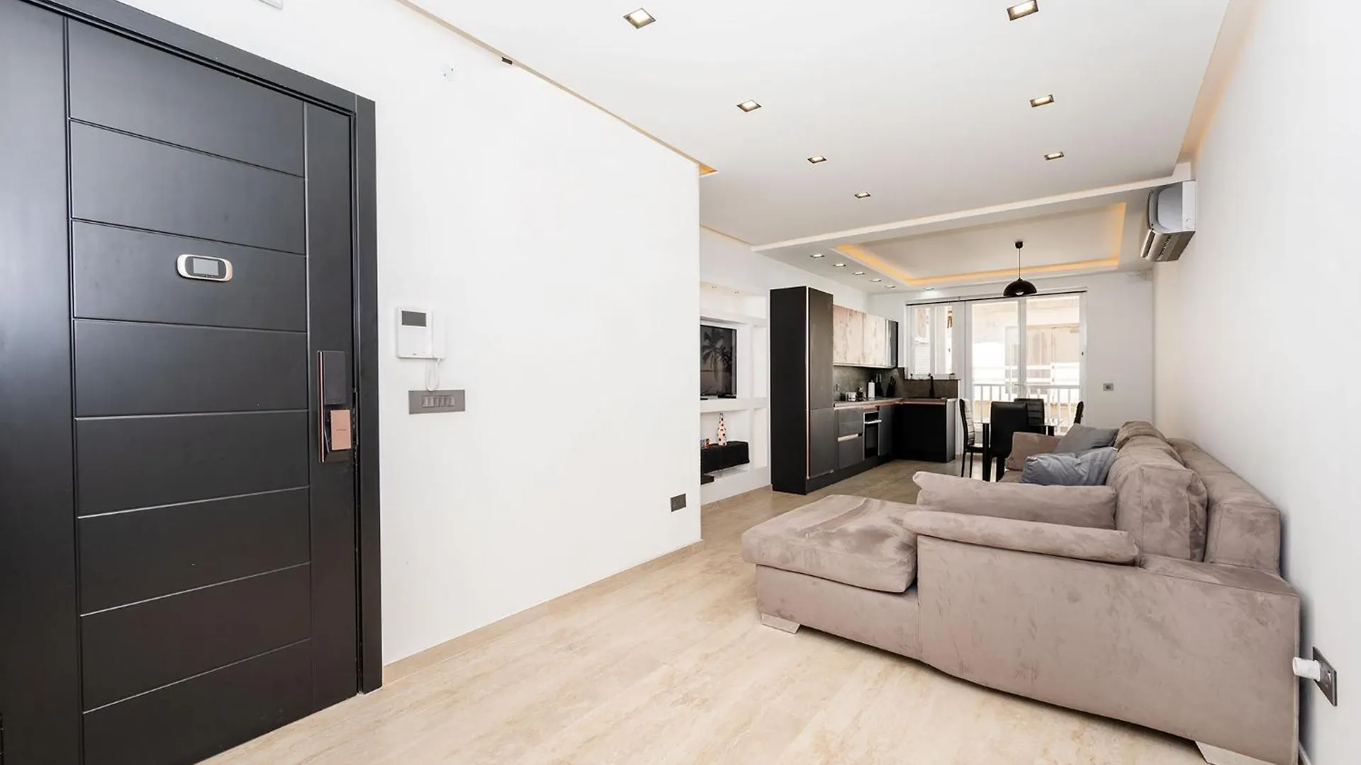 Modern 2 Bedroomed Apartment In Gzira