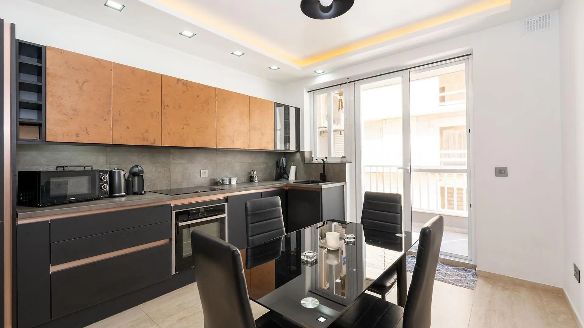 Modern 2 Bedroomed Apartment In Gzira